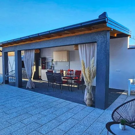 White Pearl Buna Villa