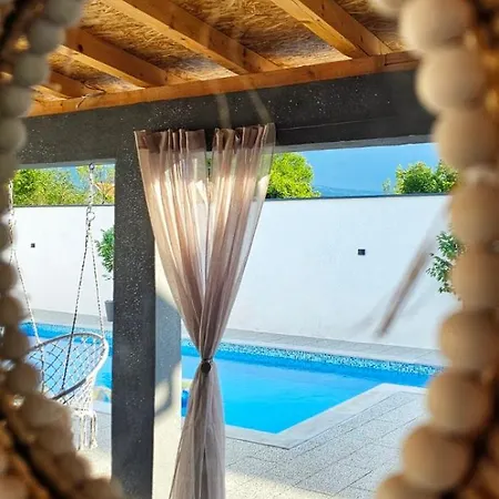 White Pearl Buna Villa